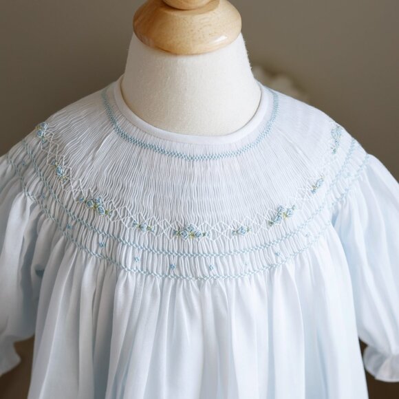 Smocked Dress Long Sleeve Bishop White & Blue w/Embroidery Will'beth Size 2 NWT - Picture 6 of 9